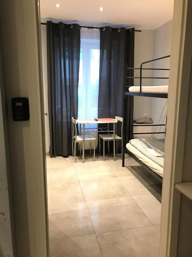 Good Night Otel Varşova Konukevi
